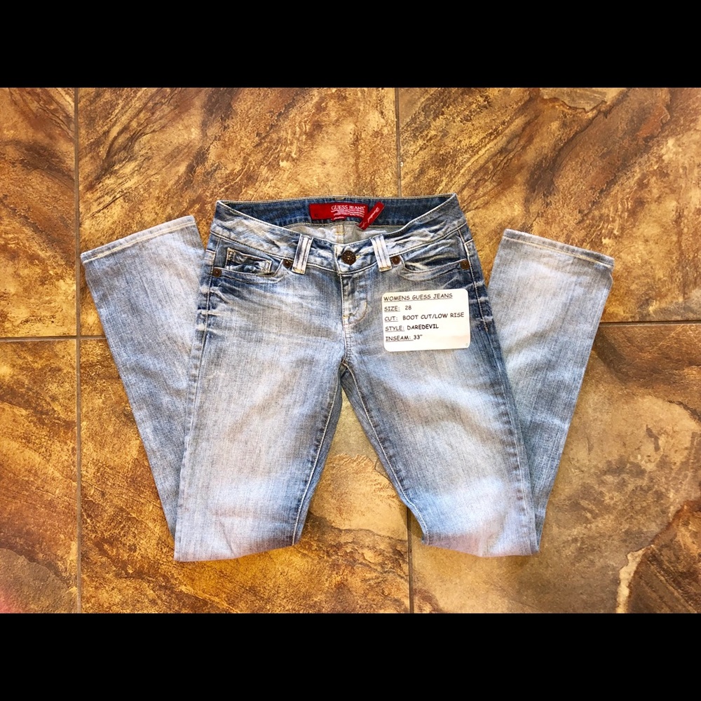 GUESS JEANS - WOMENS - SIZE 28